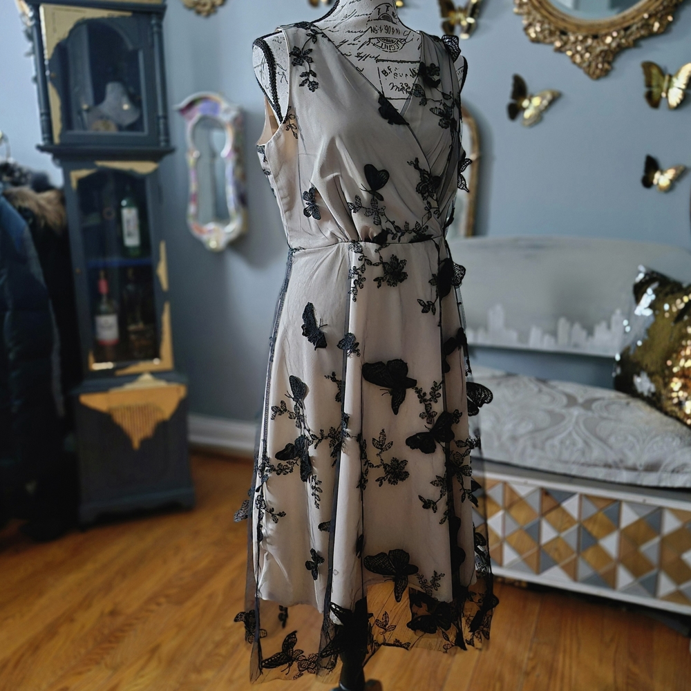 Retro Style Cream Midi Dress with Black Butterfly Floral Lace Overlay Medium - Picture 2 of 6